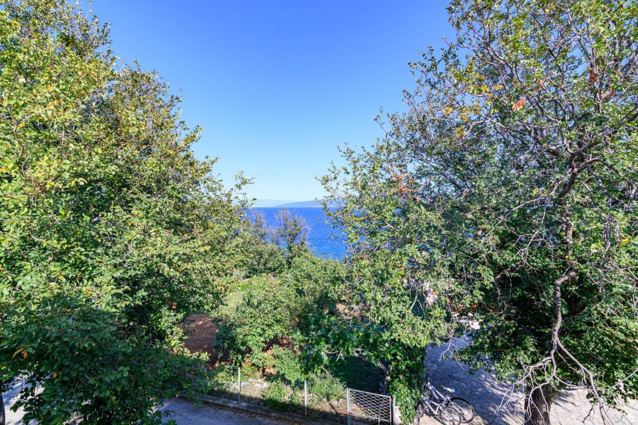 Apartments By The Sea Duga Luka - Prtlog, Labin - 2335 Екстер'єр фото